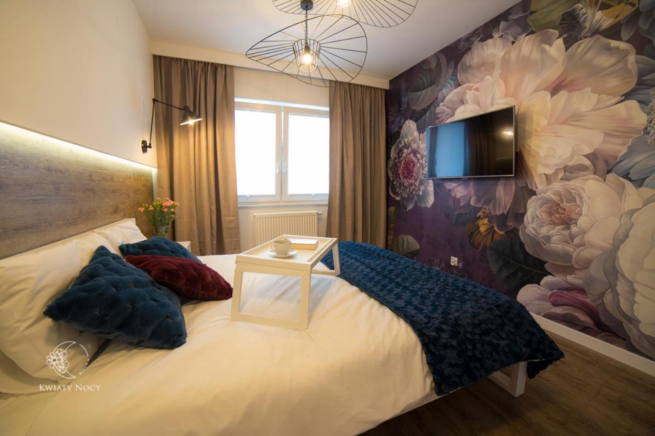Apartamenty "Kwiaty Nocy" I "W Krainie Mchu" - วีสวา ภายนอก รูปภาพ